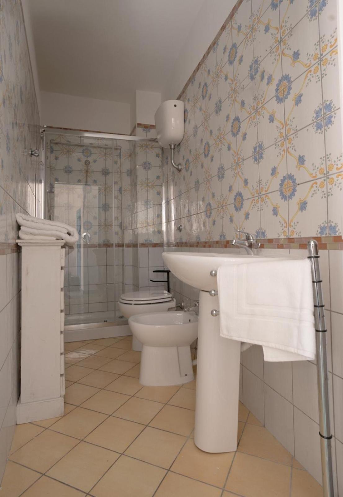 Ischia Mare Bed & Breakfast Екстериор снимка